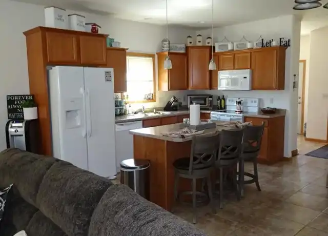 Property at 611 S Cherry Ln, Holmen, WI, 54636, 3 beds, 3 baths, [object Object]
