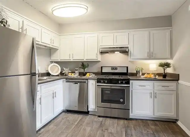 Property at Summit Embry Hills - 3544 Old Chamblee Tucker Rd, Atlanta, GA, 30340, 1 bed, 1 bath, [object Object]