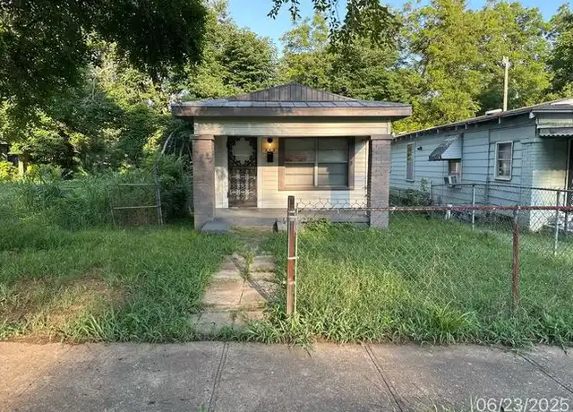 Property at 713 Avenue F, Birmingham, AL, 35214, 1 bed, 1 bath, [object Object]