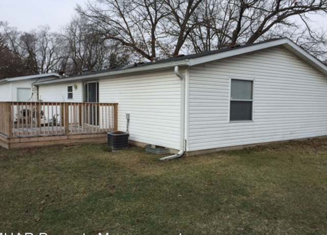Photo of 738 N Twyckenham Dr, South Bend, IN 46617