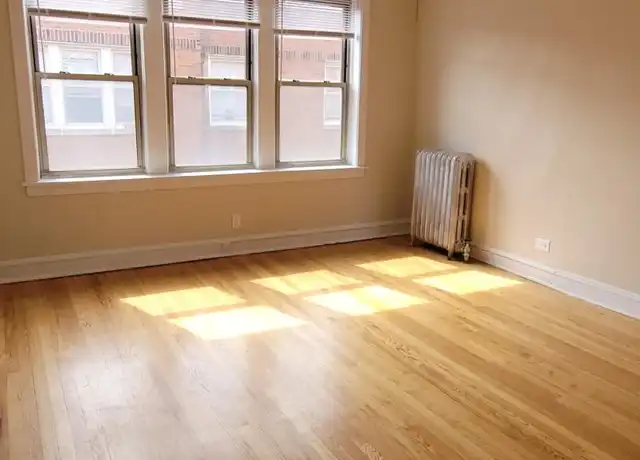 Property at 2350 W Touhy Ave, Chicago, IL, 60645, 2 beds, 1 bath, [object Object]