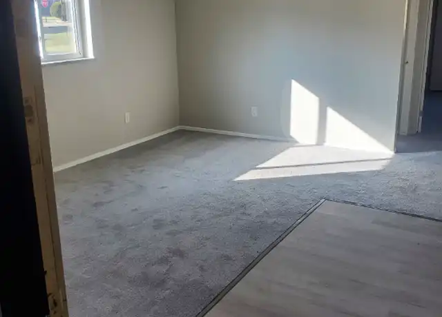 Property at 1522 42nd St NW Unit 5, Canton, OH, 44709, 2 beds, 1 bath, [object Object]