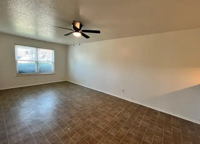 Property at 410 Bryan St #5, Denton, TX, 76201, 2 beds, 1 bath, [object Object]