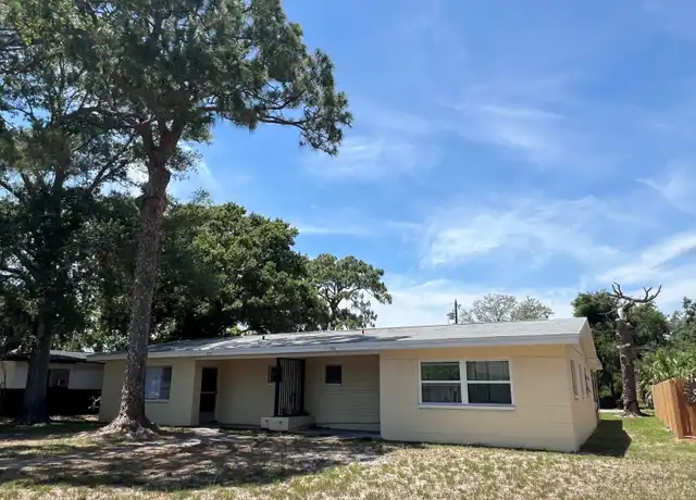 Property at 5713 21st Ave S, Gulfport, FL, 33707, 2 beds, 1 bath, [object Object]