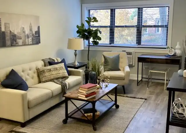 Property at 455 W Barry Ave, Chicago, IL, 60657, 1 bed, 1 bath, [object Object]
