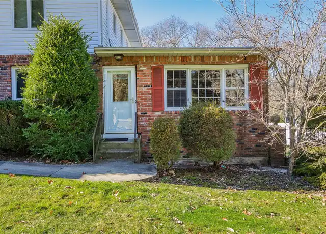 Property at 15 Danville Dr, Greenlawn, NY, 11740, 1 bed, 1 bath, [object Object]