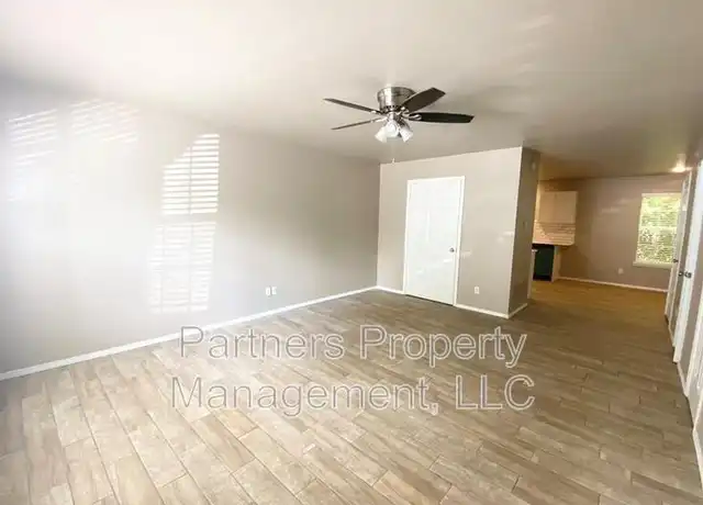 Property at 1530 N Addington Ave, Fayetteville, AR, 72703, 2 beds, 1.5 baths, [object Object]