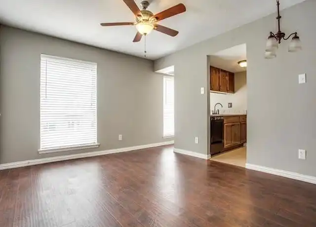Property at 2003 Bennett Ave #202, Dallas, TX, 75206, 1 bed, 1 bath, [object Object]