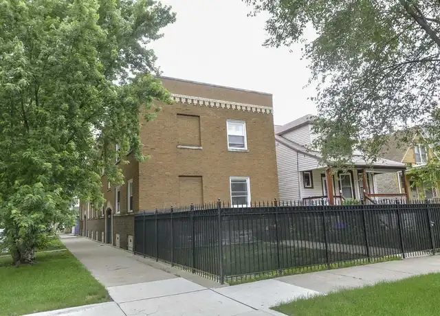 Property at 1405 W Erie St Unit RA9, Chicago, IL, 60642, 2 beds, 1 bath, [object Object]
