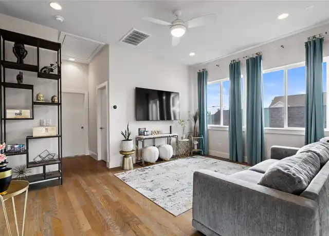 Property at 4516 Oats St, Houston, TX, 77020, 3 beds, 2.5 baths, [object Object]