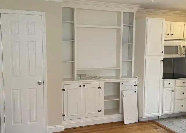 Property at 700 N Monroe St, Arlington, VA, 22201, 1 bed, 1 bath, [object Object]
