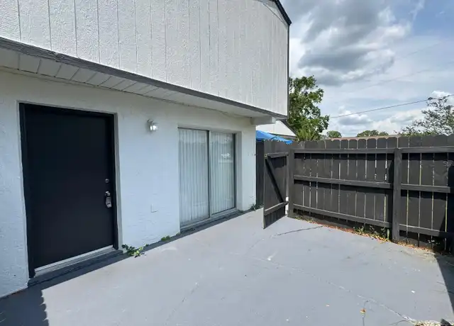 Property at 2920 SE 50th Ct, Ocala, FL, 34480, 2 beds, 1 bath, [object Object]