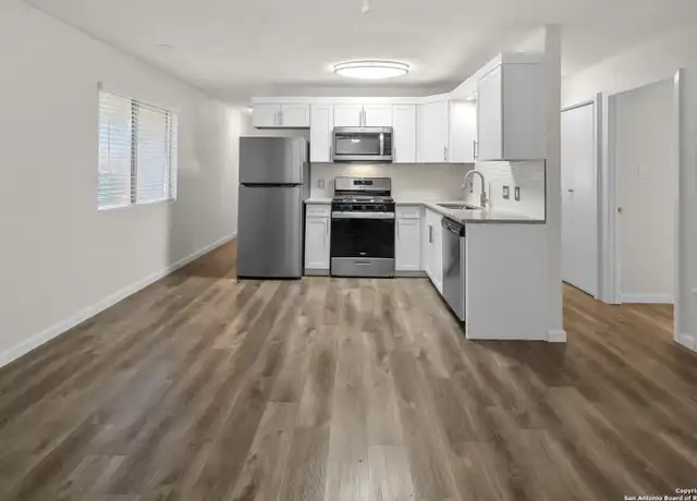 Property at 410 Regina St Unit 3, San Antonio, TX, 78223, 3 beds, 1 bath, [object Object]