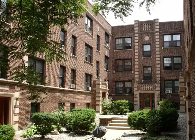 Property at 921 W Oakdale Ave Unit 923-2D, Chicago, IL, 60657, 0 beds, 1 bath, [object Object]