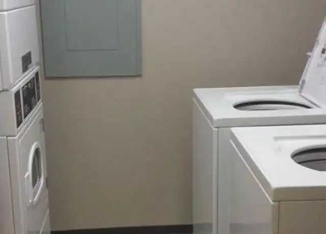 Property at 1337 W Fargo Ave, Chicago, IL, 60626, 1 bed, 1 bath, [object Object]