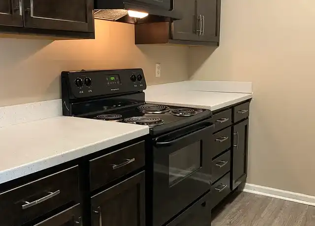 Property at Big Red Apartments - 417 S Walnut St, Bloomington, IN, 47401, 2-3 beds, 1-2 bath, [object Object]