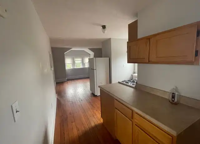 Property at 65 Edgewood Ave Unit 3, New Haven, CT, 06511, 3 beds, 2 baths, [object Object]