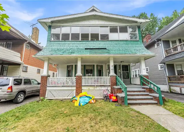 Property at 915 Helmsdale Rd Unit 3, Cleveland Heights, OH, 44112, 1 bed, 1 bath, [object Object]