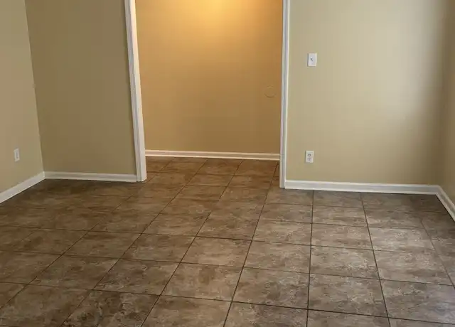 Property at 5082 Golden Oaks Dr, Memphis, TN, 38118, 3 beds, 2 baths, [object Object]