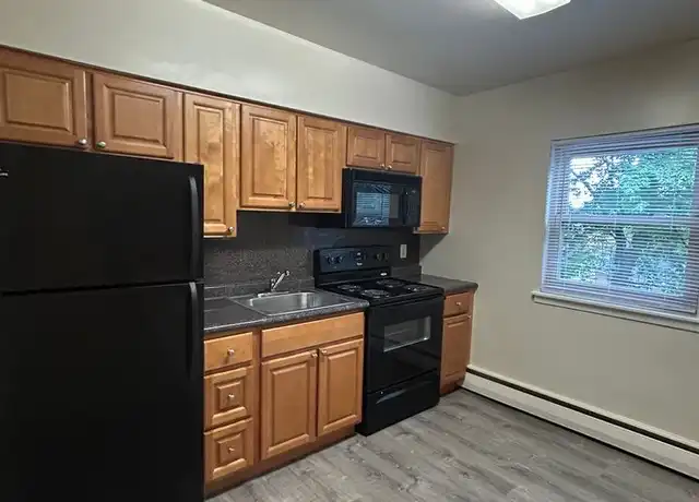 Property at 824 Providence Rd Unit C306, Clifton Heights, PA, 19018, 1 bed, 1 bath, [object Object]