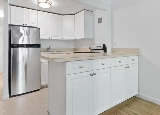 Property at 210 E 22nd St Unit 4G, New York, NY, 10010, 0 beds, 1 bath, [object Object]