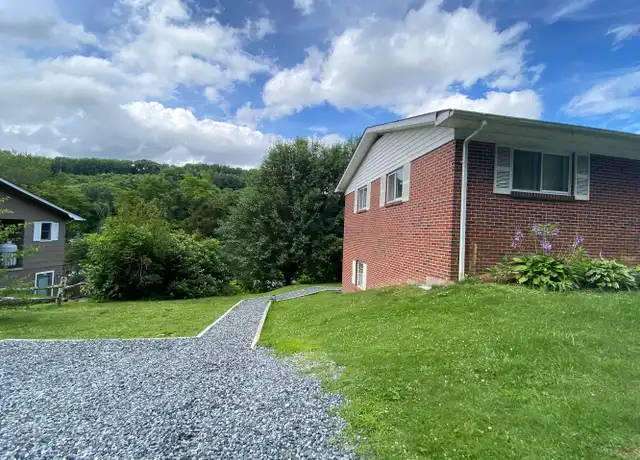 Property at 312 Clint Norris Rd Unit B, Boone, NC, 28607, 3 beds, 1 bath, [object Object]