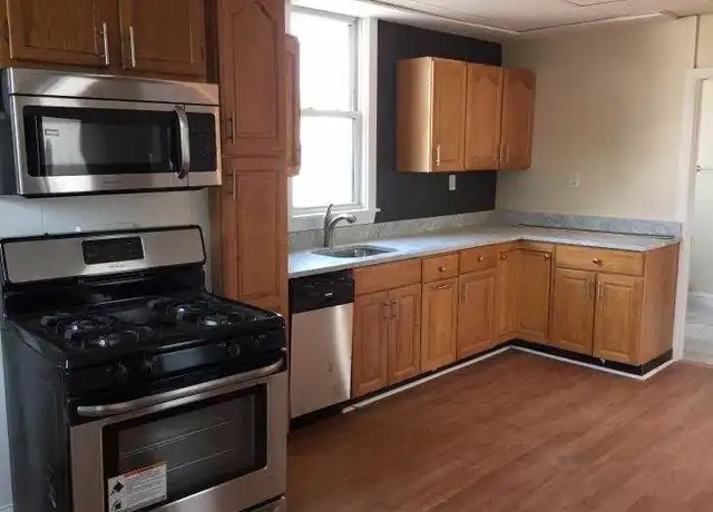 Property at 303 Maverick St, East Boston, MA, 02128, 3 beds, 1 bath, [object Object]