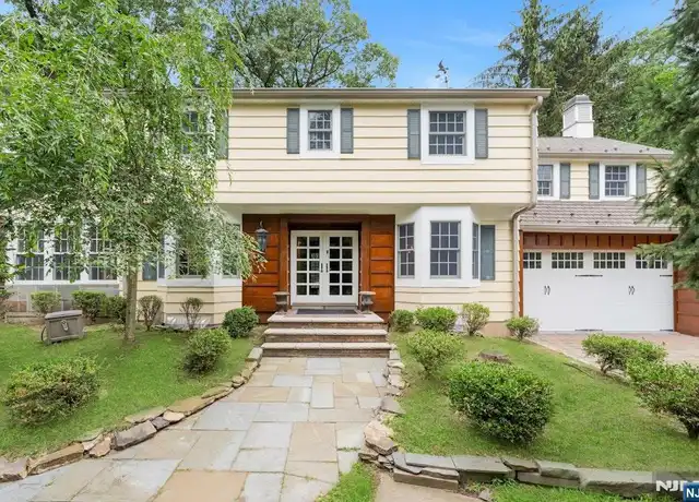 Property at 278 Maple St, Haworth, NJ, 07641, 3 beds, 1.5 baths, [object Object]