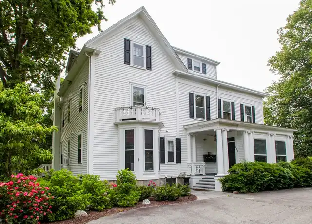 Property at 446 Bellevue Ave #6, Newport, RI, 02840, 1 bed, 1 bath, [object Object]