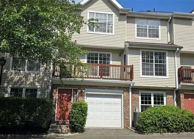 Property at 235 Village Circle Dr #3212, Fort Lee, NJ, 07024, 2 beds, 2.5 baths, [object Object]