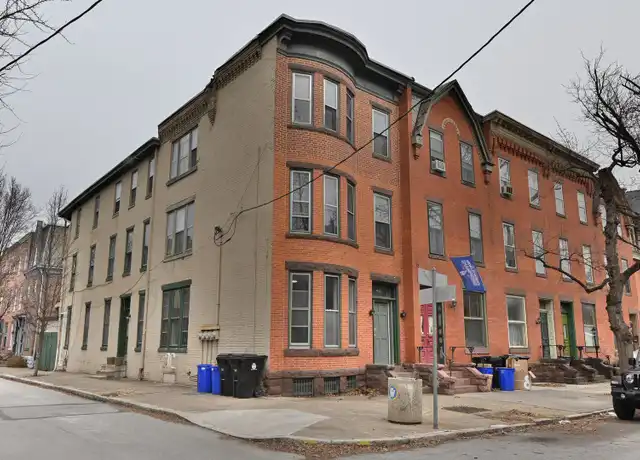 Property at 208 Hamilton St Unit 2nd floor, Harrisburg, PA, 17102, 2 beds, 1 bath, [object Object]