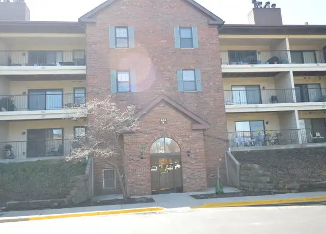 Property at 641 Hapsfield Ln #304, Buffalo Grove, IL, 60089, 2 beds, 2 baths, [object Object]