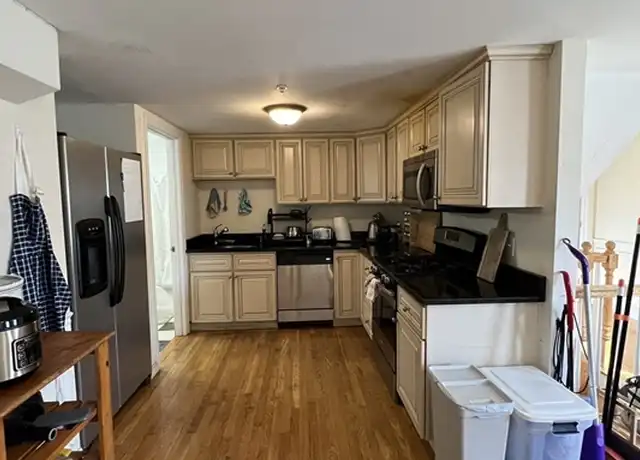 Property at 89 Spring St Unit 2, Cambridge, MA, 02141, 4 beds, 2 baths, [object Object]