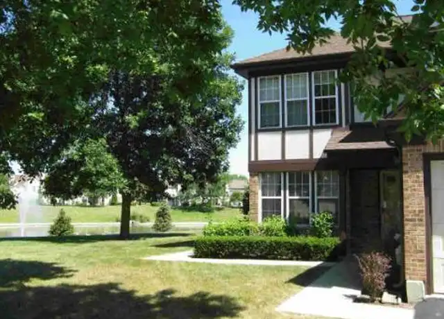 Property at 113 E Fabish Dr #113, Buffalo Grove, IL, 60089, 2 beds, 2 baths, [object Object]