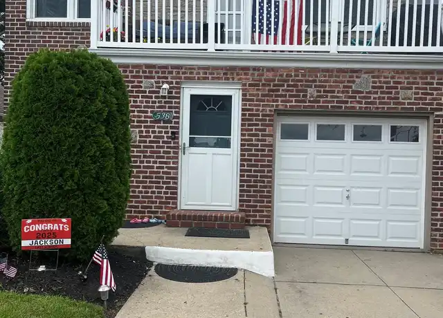 Property at 538 E Park Ave, Long Beach, NY, 11561, 2 beds, 1 bath, [object Object]
