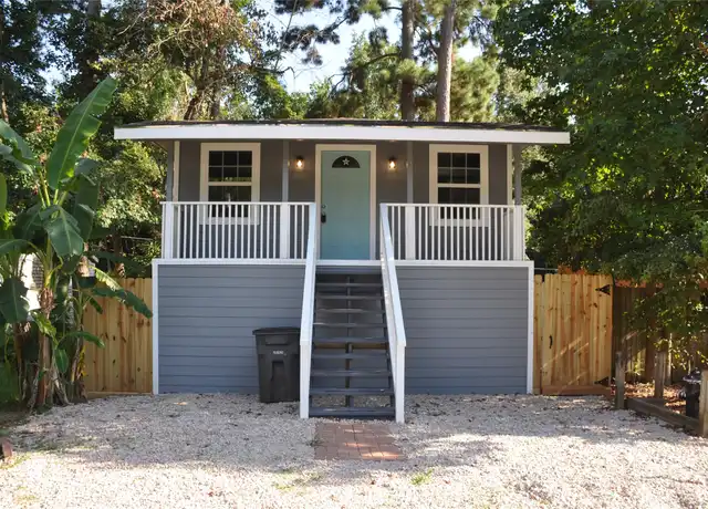 Property at 926 Queenswood, Montgomery, TX, 77316, 1 bed, 1 bath, [object Object]