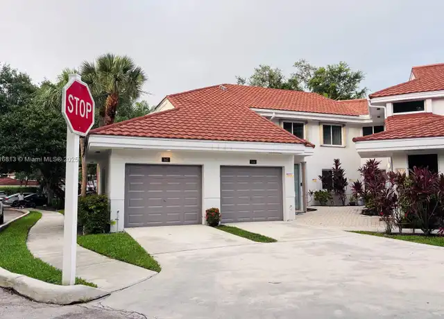 Property at 942 NW 92nd Ter #942, Plantation, FL, 33324, 3 beds, 2 baths, [object Object]