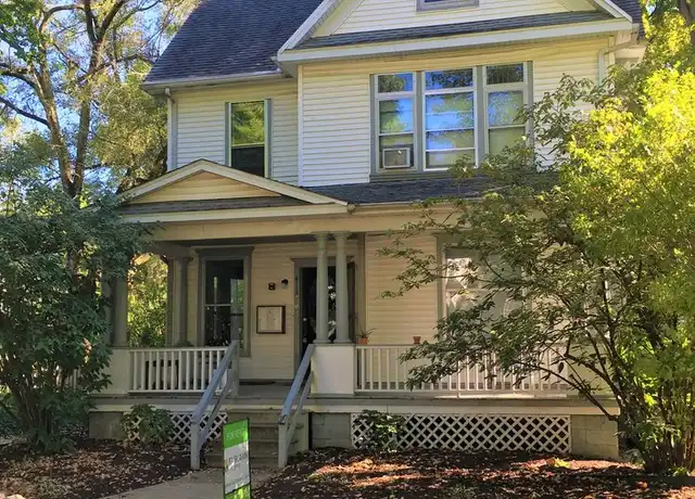 Property at 413 W Main St Unit 2, Urbana, IL, 61801, 2 beds, 1 bath, [object Object]