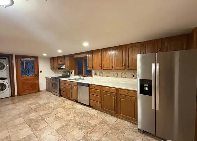 Property at 352R Somerville Ave, Somerville, MA, 02143, 2 beds, 3 baths, [object Object]