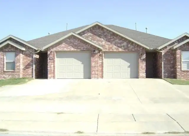 Property at 935 Kensington Dr, Centerton, AR, 72719, 3 beds, 2 baths, [object Object]