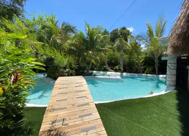 Property at 274 NW 32nd St #1, Miami, FL, 33127, 0 beds, 1 bath, [object Object]