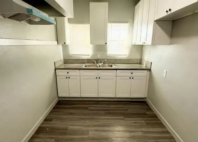 Property at 404 N Fries Ave, Wilmington, CA, 90744, 1 bed, 1 bath, [object Object]