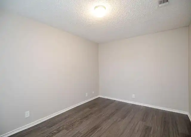 Property at 2375 NW Military Hwy, San Antonio, TX, 78213, 1 bed, 1 bath, [object Object]