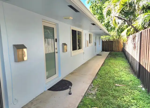 Property at 750 SW 2nd St Unit 1, Fort Lauderdale, FL, 33312, 1 bed, 1 bath, [object Object]