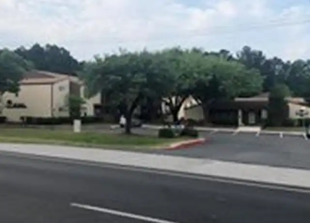 Property at 2800 Victory Dr Unit 111, Marshall, TX, 75672, 1 bed, 1 bath, [object Object]