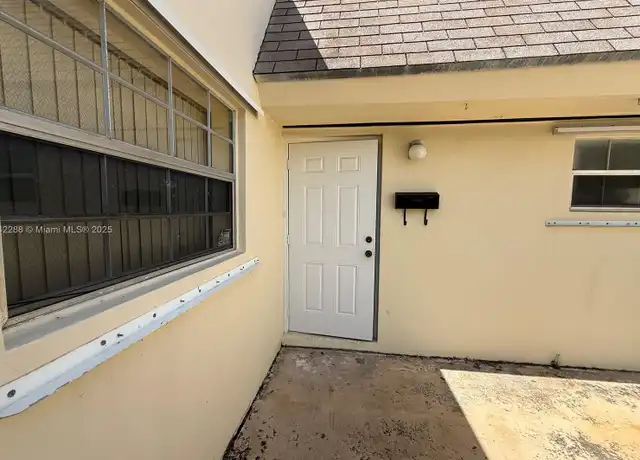Property at 11332 SW 169th St Unit V310422, Miami, FL, 33157, 1 bed, 1.5 baths, [object Object]