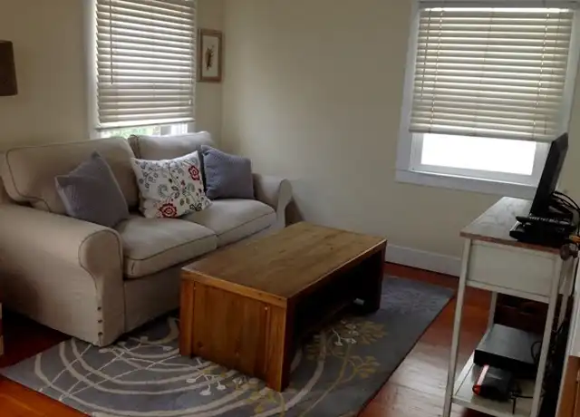 Property at 123 El Porto St, Manhattan Beach, CA, 90266, 1 bed, 1 bath, [object Object]