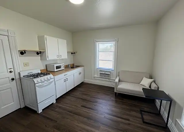 Property at 2123 C Ave Unit 5, Kearney, NE, 68847, 0 beds, 1 bath, [object Object]
