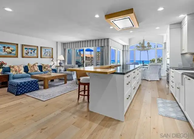 Property at 2120 Vallecitos #303, La Jolla, CA, 92037, 1 bed, 2 baths, [object Object]