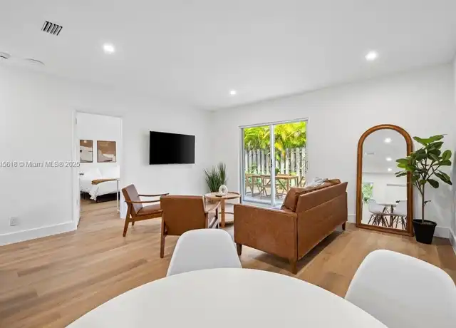 Property at 817 Tequesta St Unit 3, Fort Lauderdale, FL, 33312, 2 beds, 2 baths, [object Object]